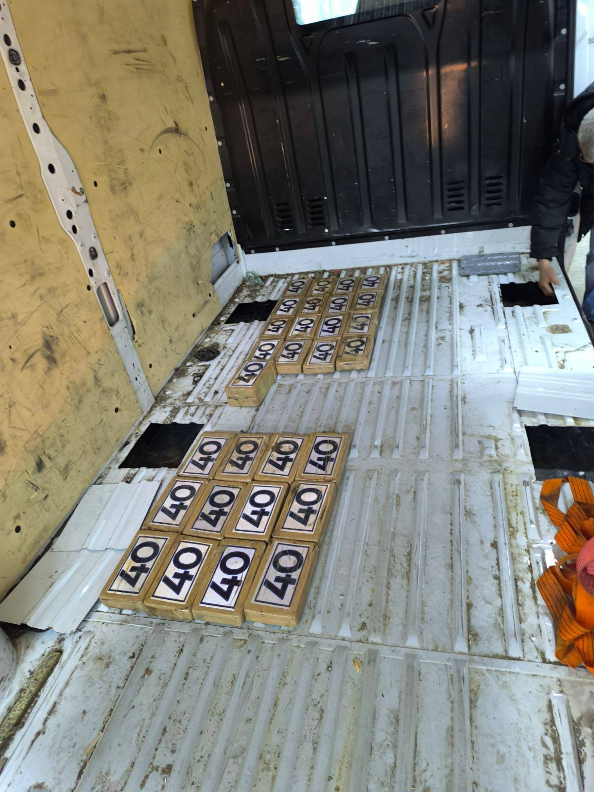  Контрабанден кокаин 